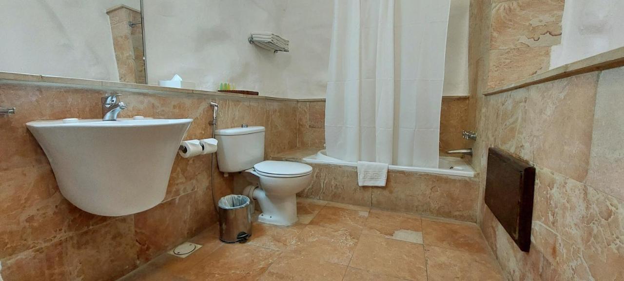 Hayat Zaman Hotel And Resort Petra Vádi Músza Kültér fotó